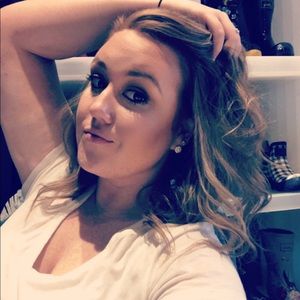 Meet your Posher, Staci